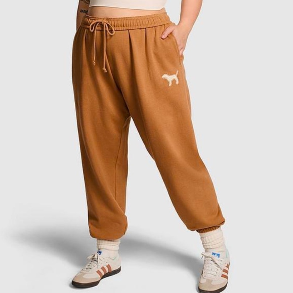 Pink Ivy Campus Sweatpants - Picture 6 of 6